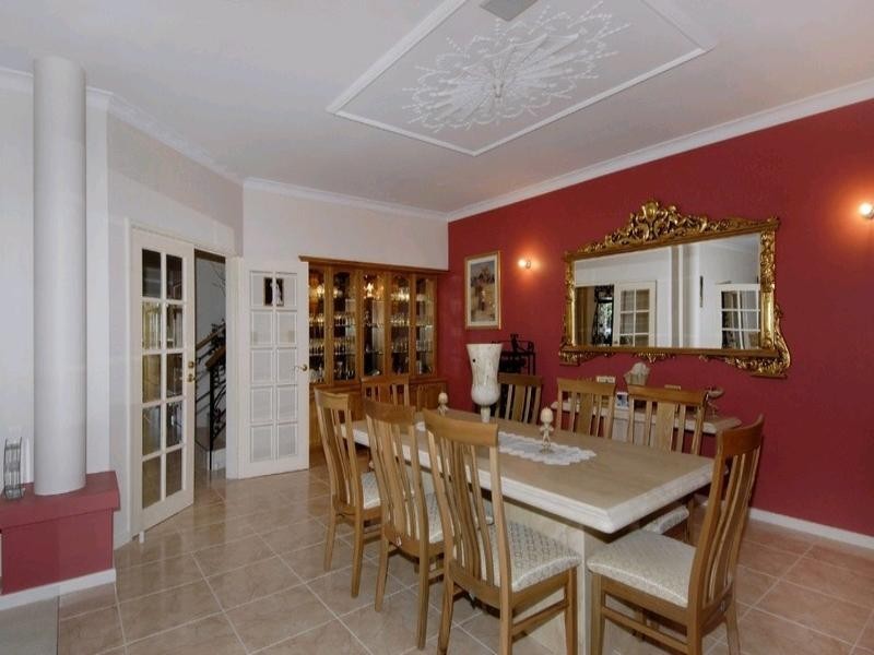 32 Gray Road, Gooseberry Hill WA 6076