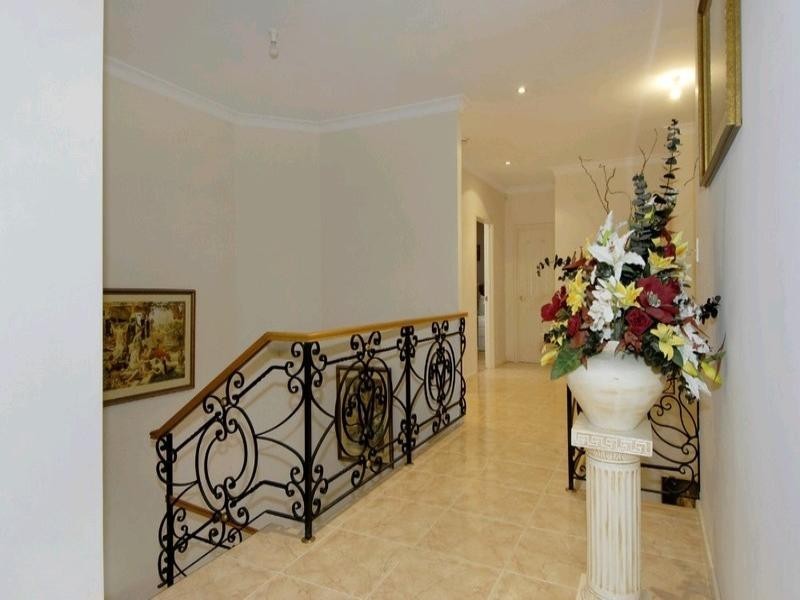 32 Gray Road, Gooseberry Hill WA 6076