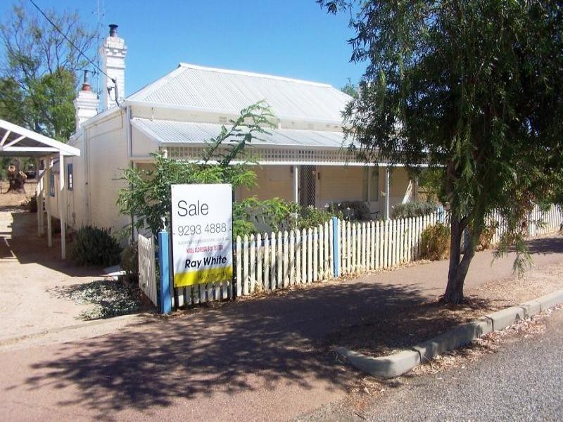 35 Macartney Street, York WA 6302