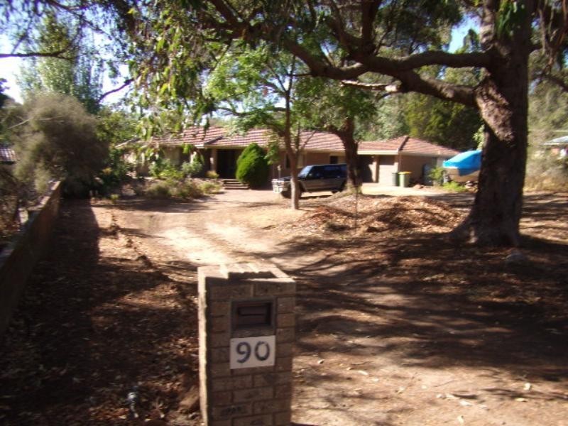 90 Williams Street, Gooseberry Hill WA 6076