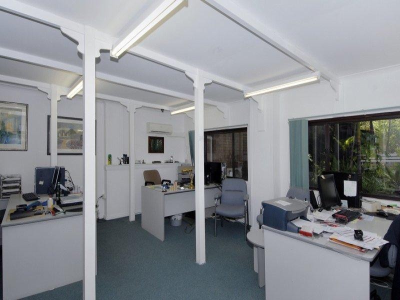 68 Valcan Road, Orange Grove WA 6109