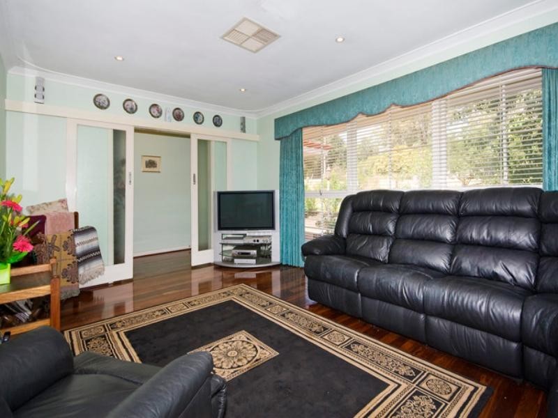 28 Betti Road, Kalamunda WA 6076