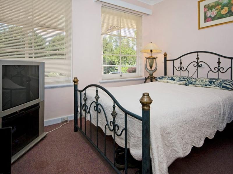 28 Betti Road, Kalamunda WA 6076