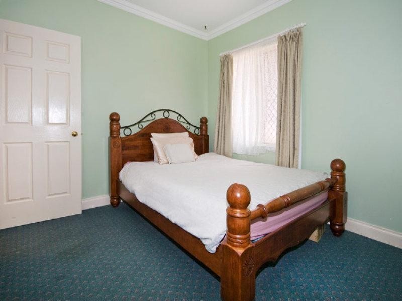 7 Valley Road, Kalamunda WA 6076