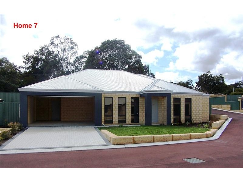 98 Canning Road, Kalamunda WA 6076