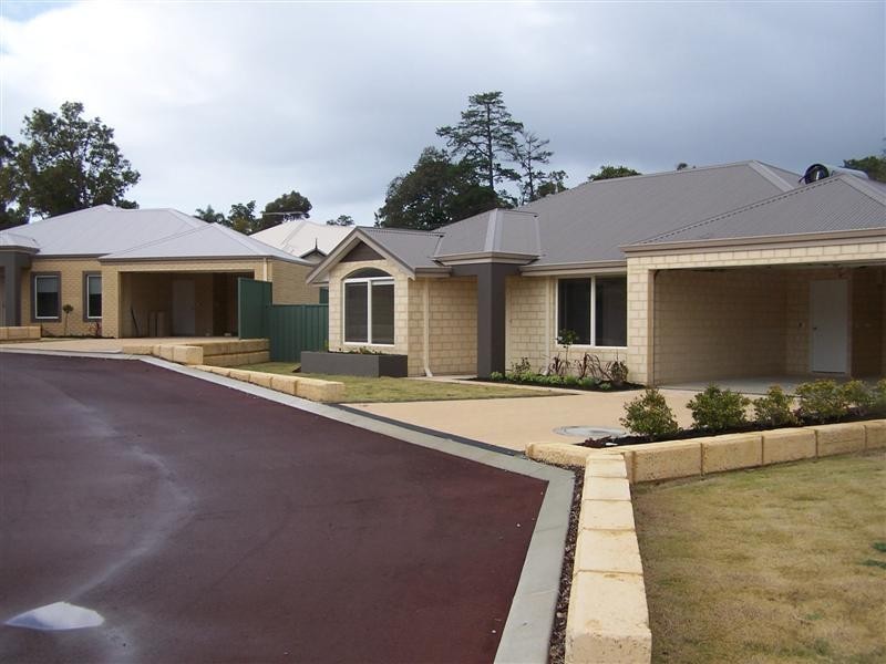 98 Canning Road, Kalamunda WA 6076