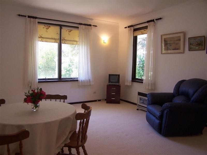 5 Standen Court, Kalamunda WA 6076