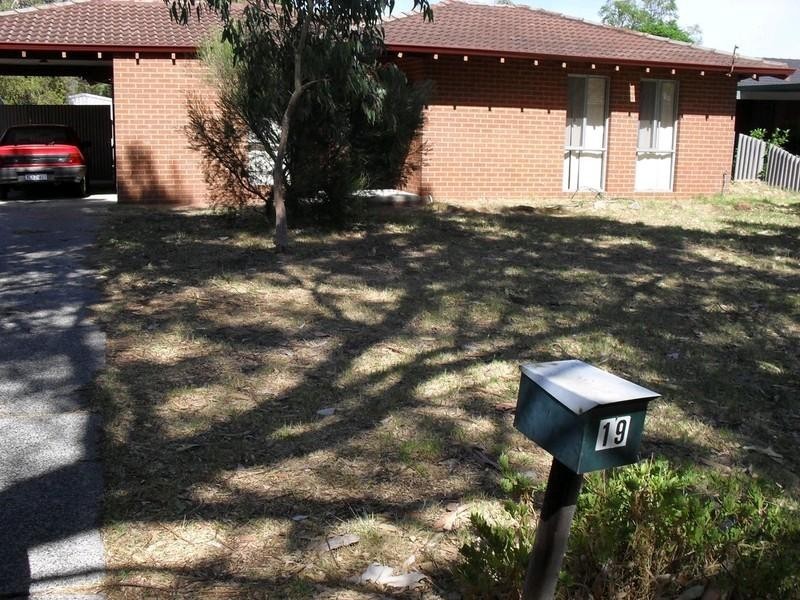 19 Wade Street, Gosnells WA 6110