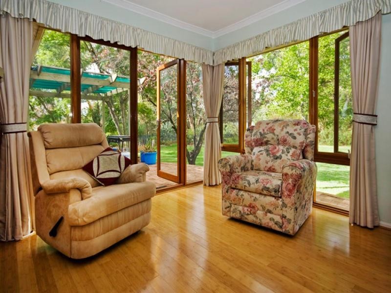 34 Connor Road, Lesmurdie WA 6076