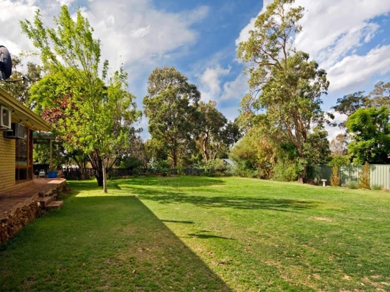 34 Connor Road, Lesmurdie WA 6076