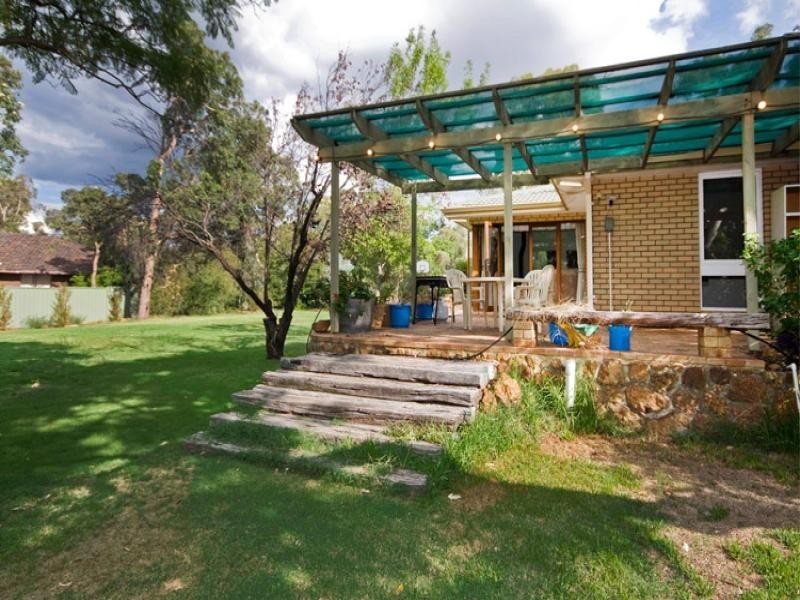 34 Connor Road, Lesmurdie WA 6076