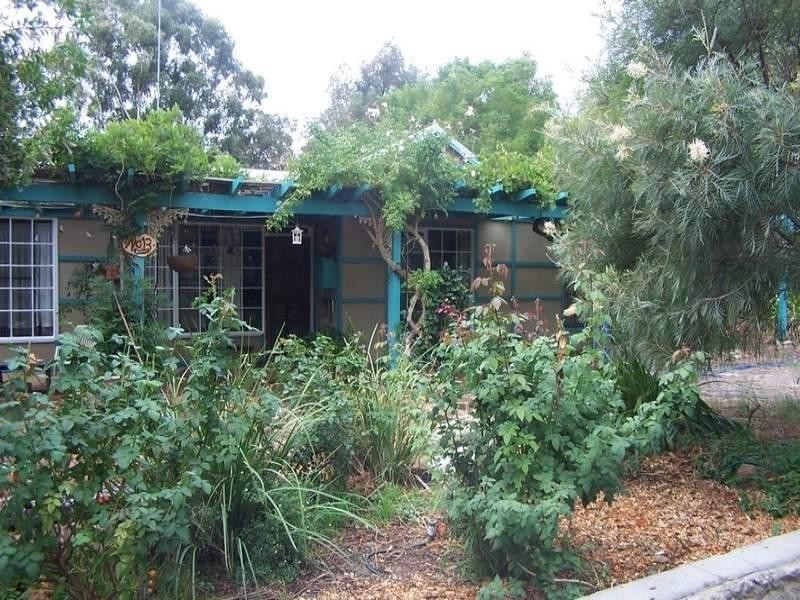 13 Hinkler Road, Kalamunda WA 6076