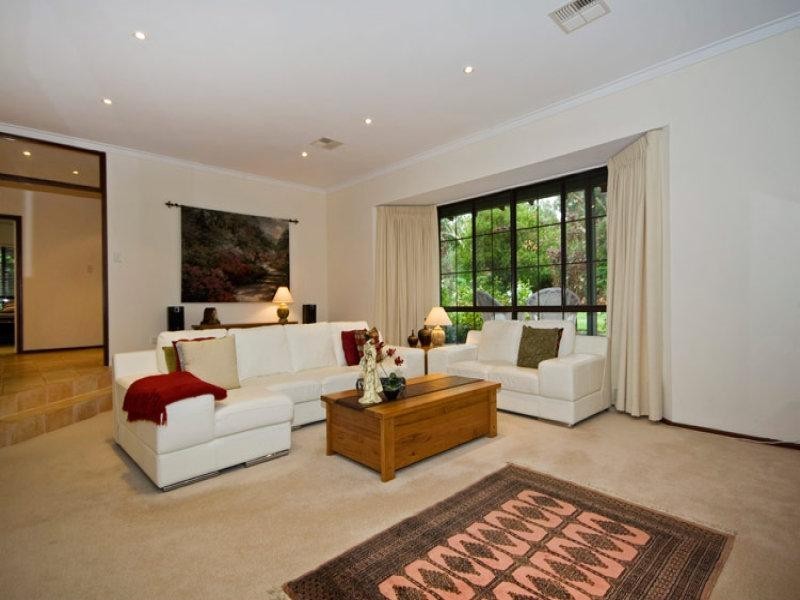 28 West Terrace, Maida Vale WA 6057