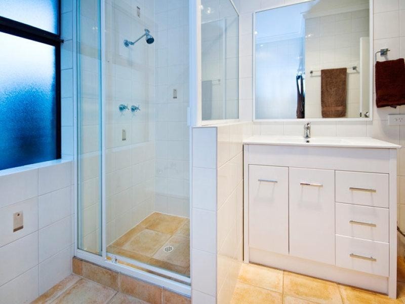28 West Terrace, Maida Vale WA 6057