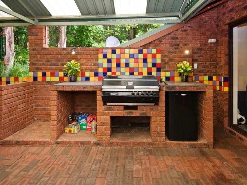 28 West Terrace, Maida Vale WA 6057