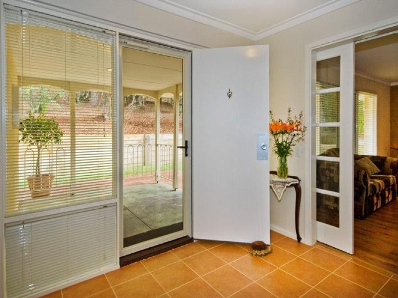 38 First Avenue, Bickley WA 6076