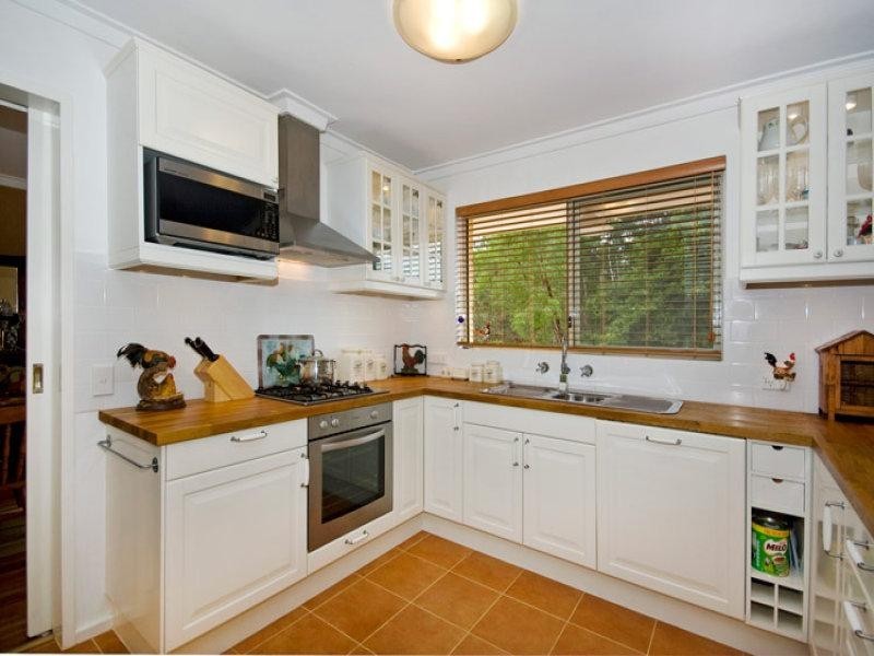 38 First Avenue, Bickley WA 6076