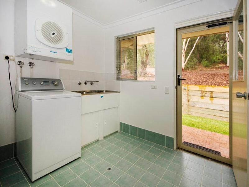 38 First Avenue, Bickley WA 6076