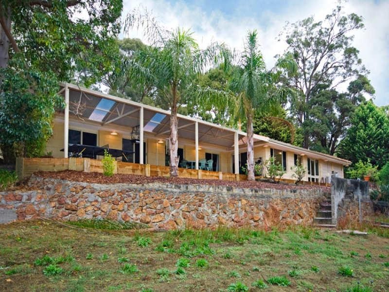 38 First Avenue, Bickley WA 6076