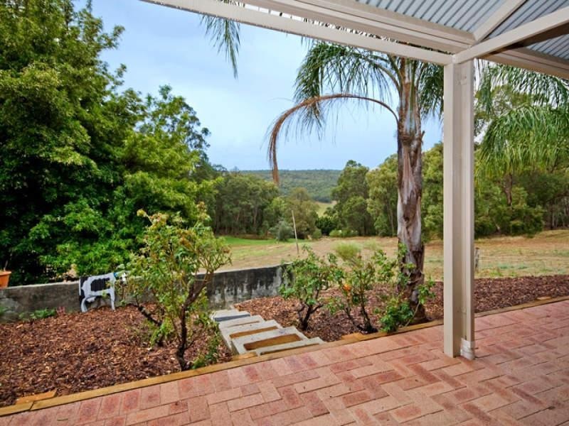 38 First Avenue, Bickley WA 6076