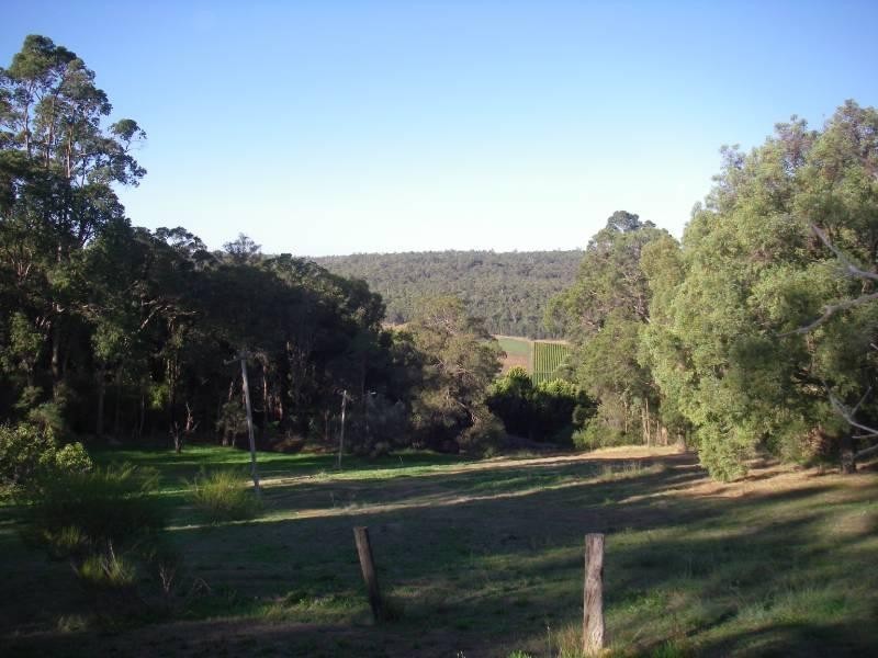 38 First Avenue, Bickley WA 6076