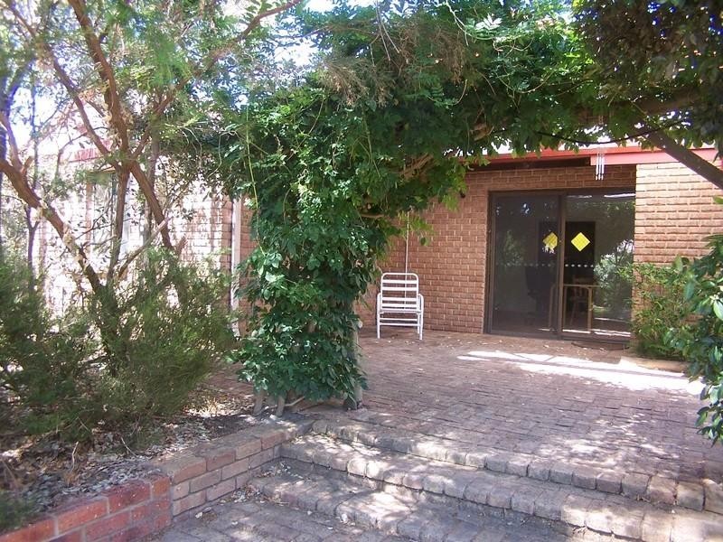 12 Winsor Road, Kalamunda WA 6076