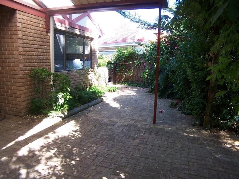 12 Winsor Road, Kalamunda WA 6076