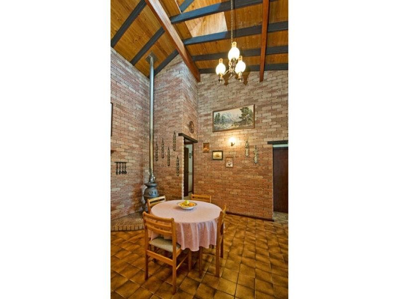 61 Heath Road, Kalamunda WA 6076