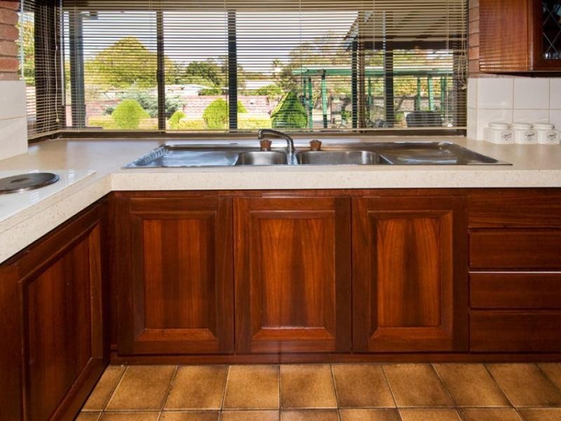 61 Heath Road, Kalamunda WA 6076