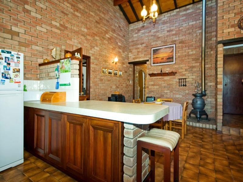 61 Heath Road, Kalamunda WA 6076