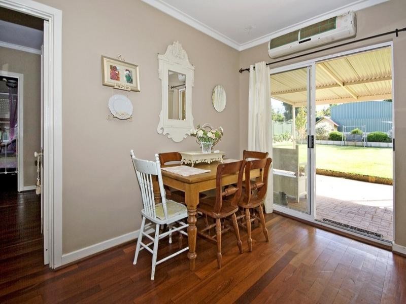 15 Tuart Road, Lesmurdie WA 6076