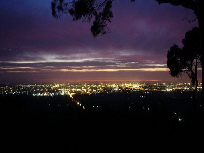 13 Graelou Road, Lesmurdie WA 6076