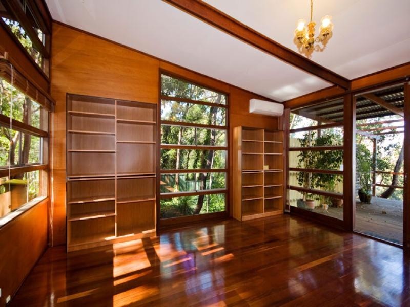 13 Graelou Road, Lesmurdie WA 6076