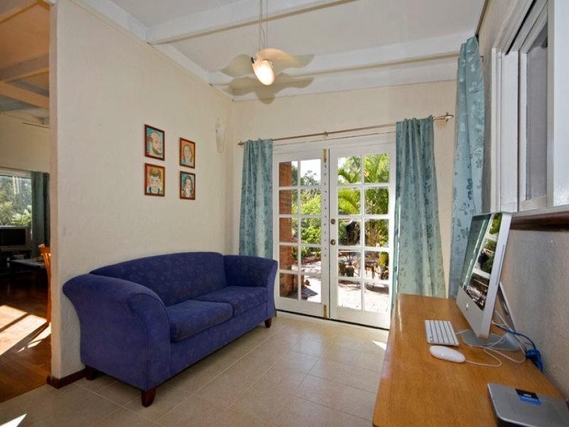 16 Gunbar Way, Kalamunda WA 6076