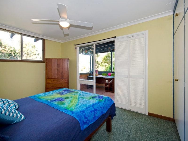 16 Gunbar Way, Kalamunda WA 6076