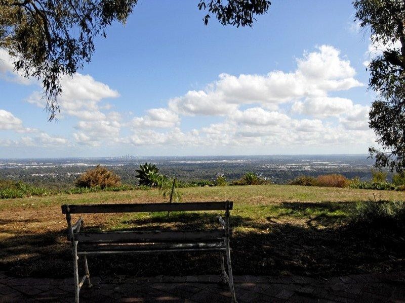 54 Kalamatta Way, Gooseberry Hill WA 6076