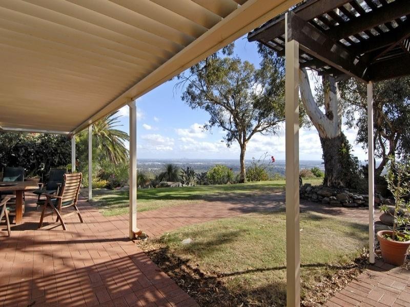 54 Kalamatta Way, Gooseberry Hill WA 6076