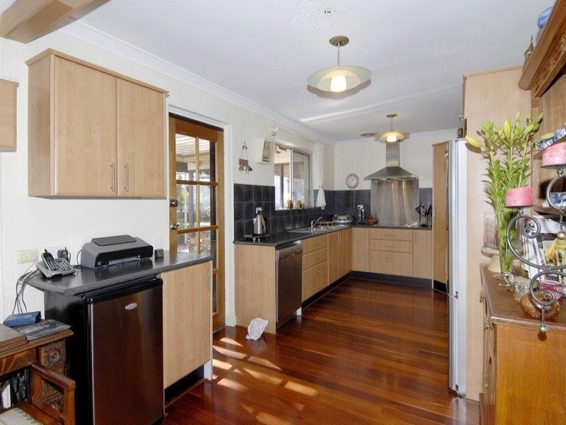 54 Kalamatta Way, Gooseberry Hill WA 6076