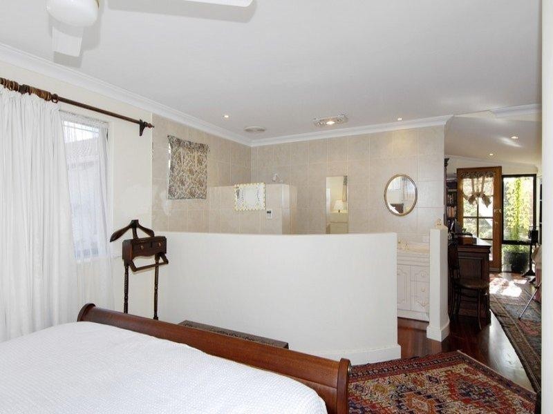 54 Kalamatta Way, Gooseberry Hill WA 6076