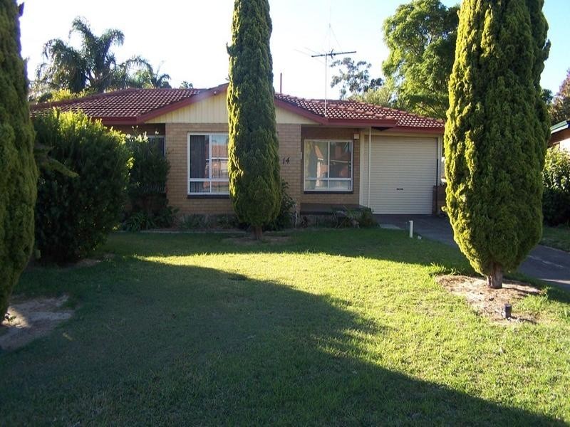 14 Connaught Street, Forrestfield WA 6058