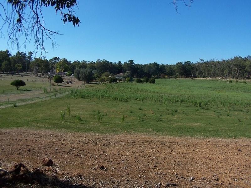 21 Fern Road, Paulls Valley WA 6076