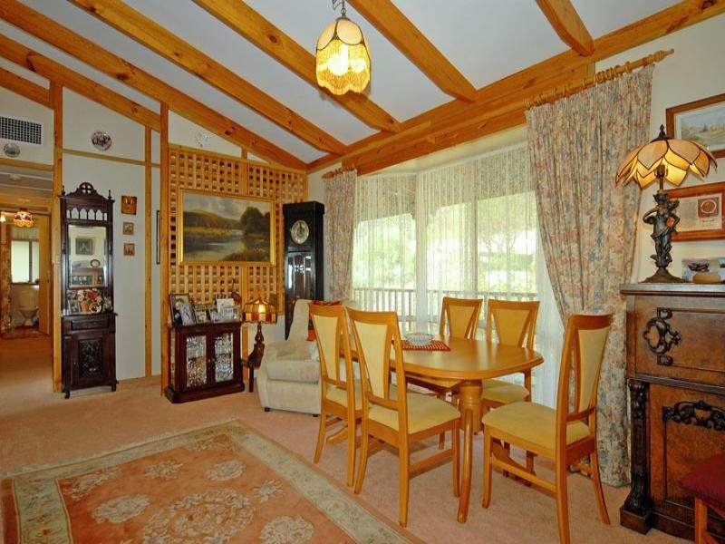 26 Girrawheen Drive, Gooseberry Hill WA 6076