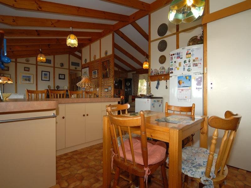 26 Girrawheen Drive, Gooseberry Hill WA 6076