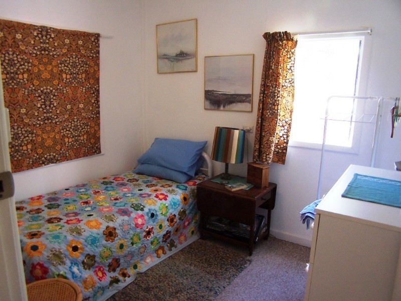 9 Nairn Road, Bickley WA 6076