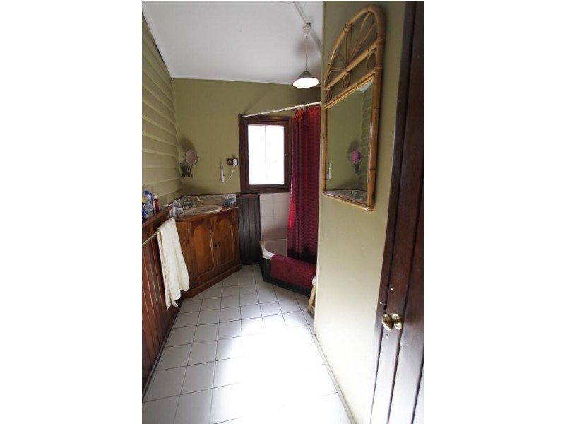 9 Seaview Terrace, Kalamunda WA 6076