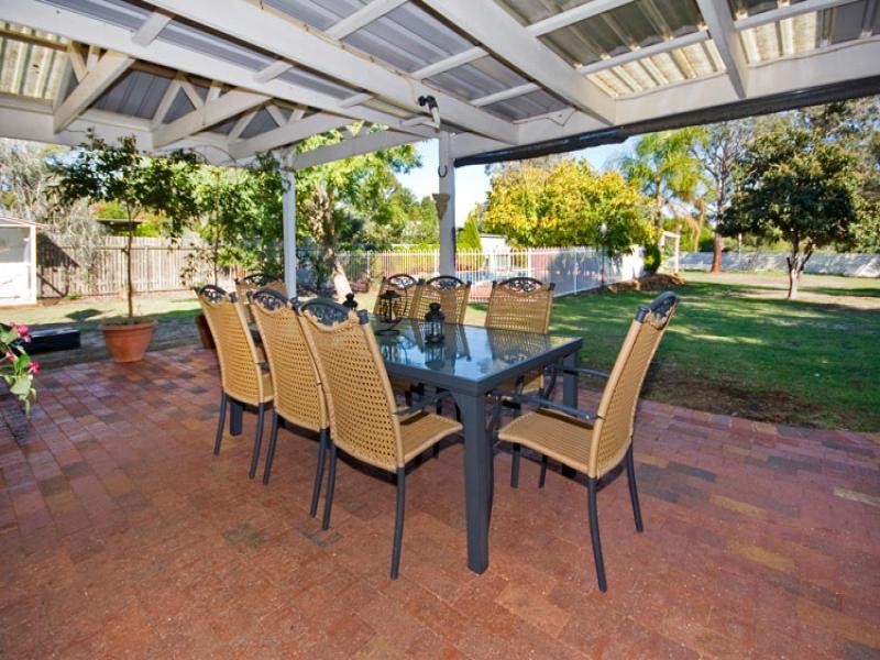 119 Railway Road, Gooseberry Hill WA 6076