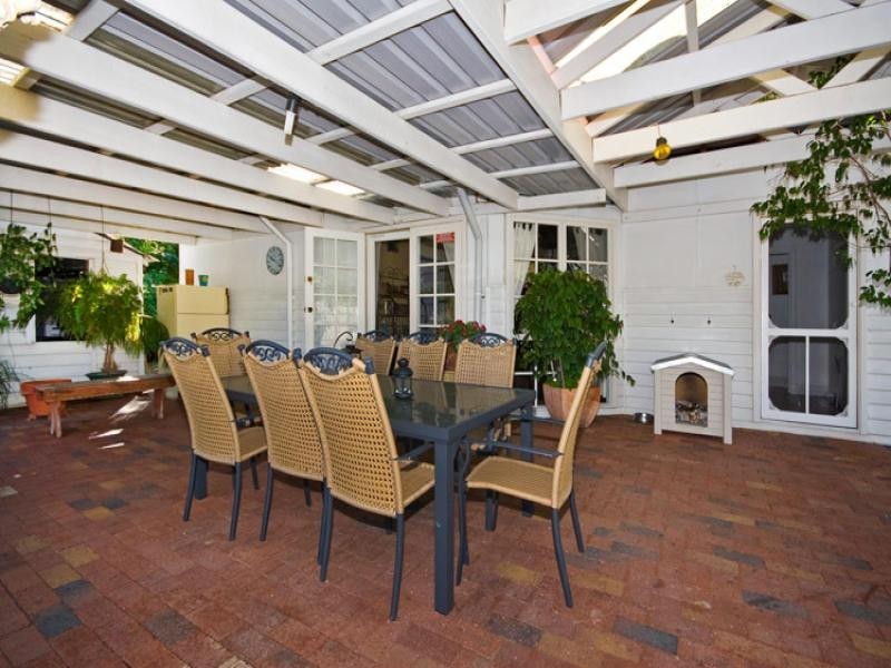 119 Railway Road, Gooseberry Hill WA 6076