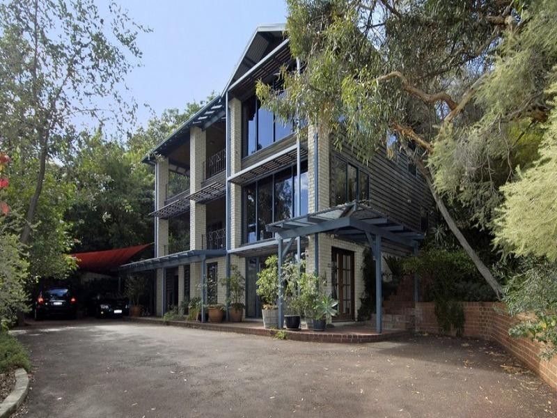 68 Gooseberry Hill Road, Gooseberry Hill WA 6076