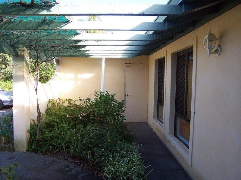 8 Sisely Road, Gooseberry Hill WA 6076