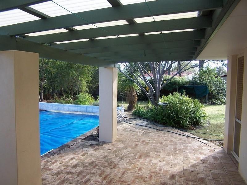 8 Sisely Road, Gooseberry Hill WA 6076